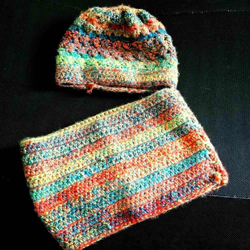 Handmade Vintage Beanie & Cowl Set Women OS Multi EUC Crochet Knit Winter Boho